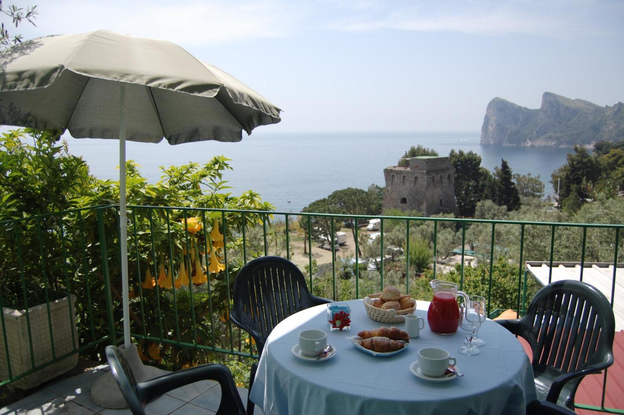 Camping Villaggio Nettuno Nerano Ngoại thất bức ảnh